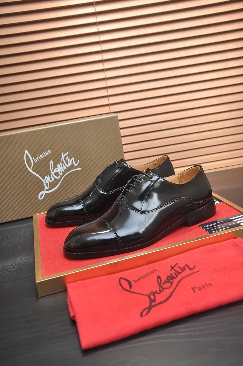 Men's shoes 💰620💶 [Chrstian Loubotin] Red-soled shoes 💋Original mold opening, the highest version on the market, purely handmade ➕Imported cowhide uppers, first-layer water-dyed cowhide lining! Original EU high-gloss outsole. 38 to 45 (45 customized)